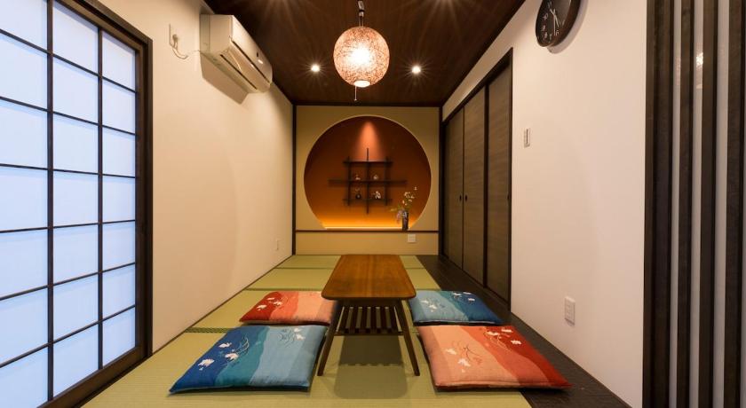 오사카 Permitted by Osaka city, family and large rooms 숙소 객실