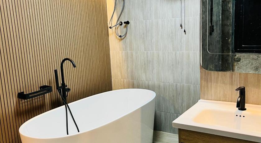 Image of Double or Twin Room with Private Bathroom 2