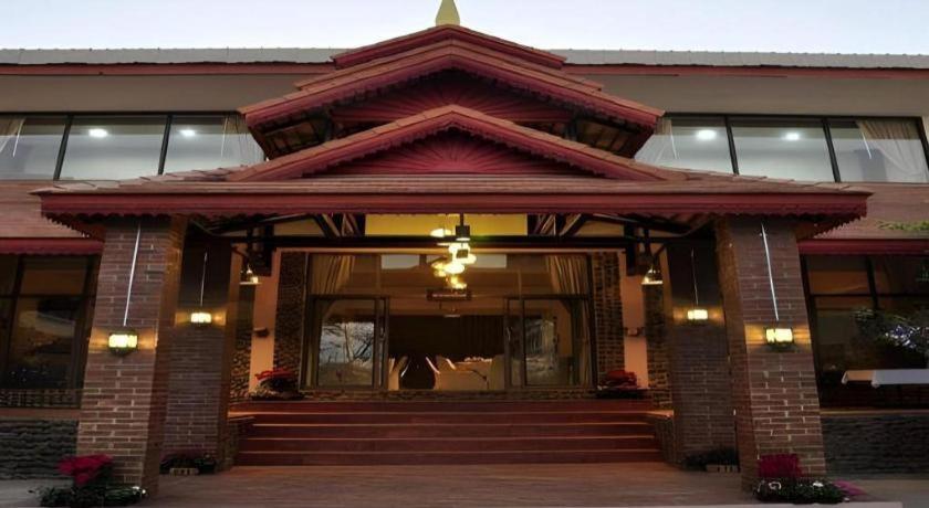 매사이 (치앙라이) 피야폰 힐 파라다이스 (Piyaporn Hill Paradise Hotel) 3성급 호텔 스위트룸