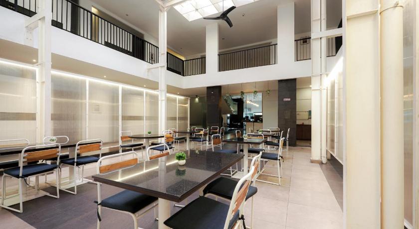 Hotel Nyland Cipaganti - image 2