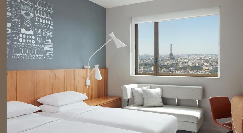 Image of 2 Twin Beds With Eiffel Tower View, Deluxe 6