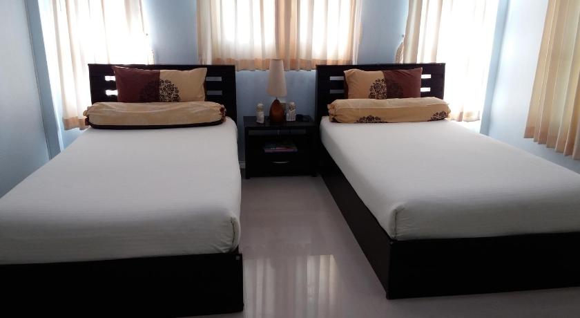 Image of Standard Twin 9