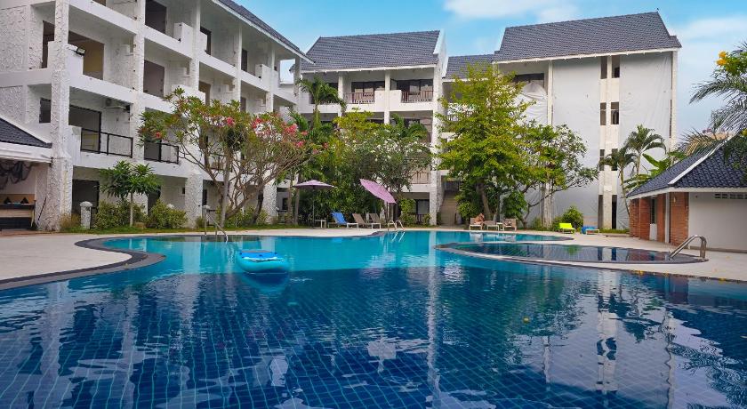 パタヤ Pooh Beach Resort & Spa 5つ星 ホテル 眺望