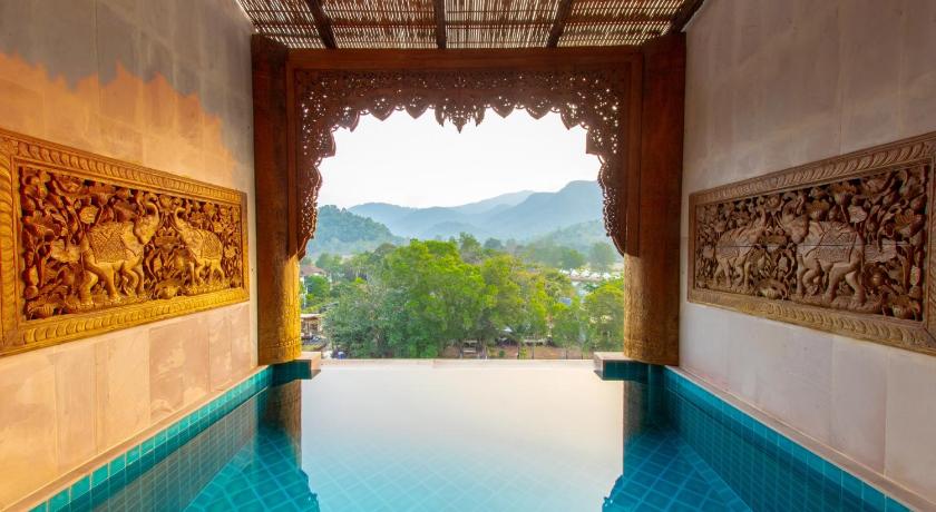 Image of Pool Suite Water View 8