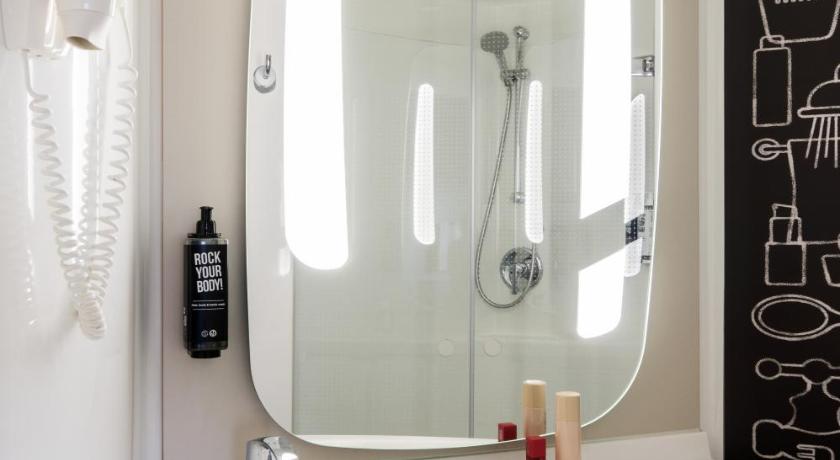 Standard Room with double bed fotója 2