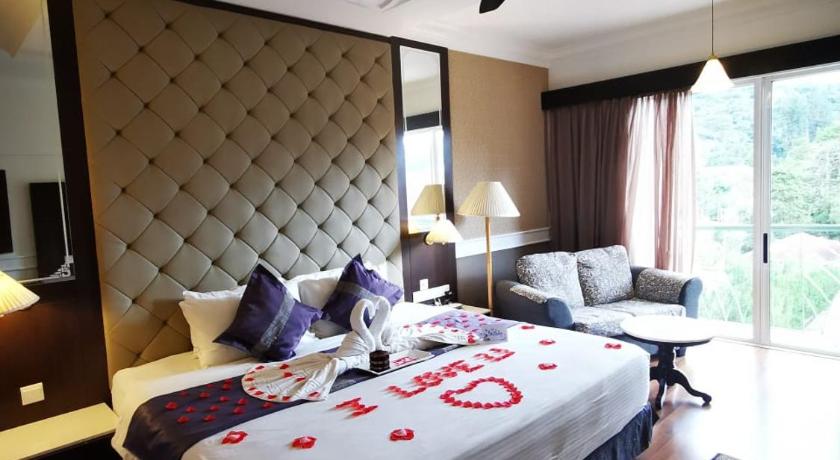 Immagine di Pines King Celebratory Room (Decorated Occasion) 0