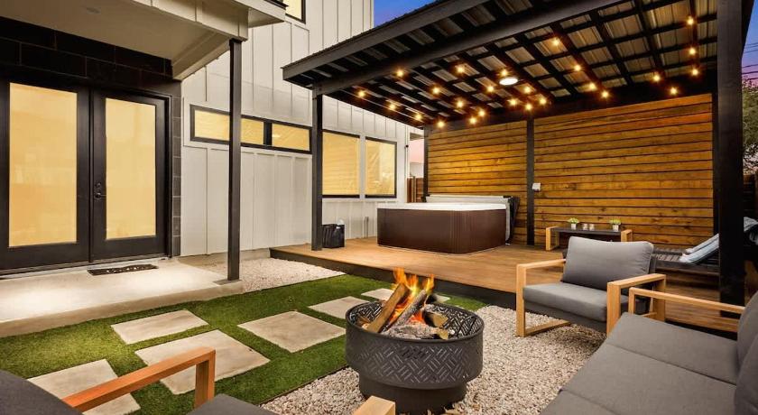 オースティン Austin Ember House with Hot Tub & Pit 2つ星 宿泊施設 ロビー