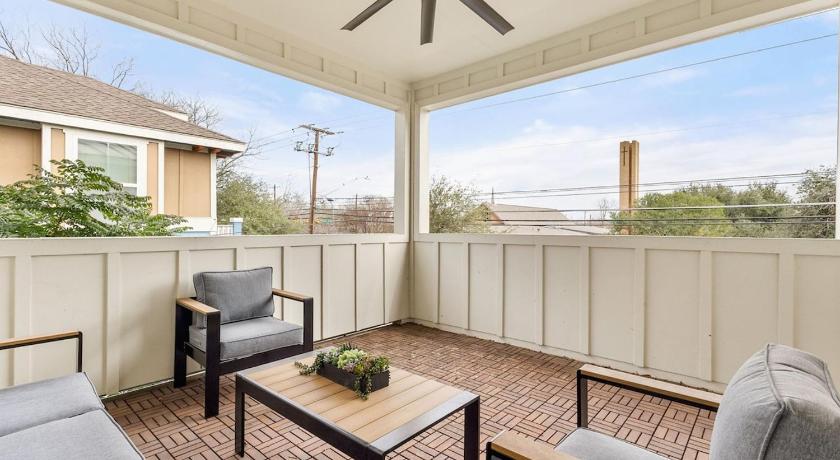オースティン Austin Ember House with Hot Tub & Pit 2つ星 宿泊施設 眺望