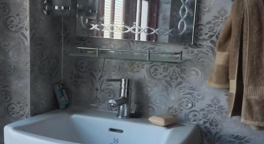 An apartment in cozy designed house — Kathmandu (2)