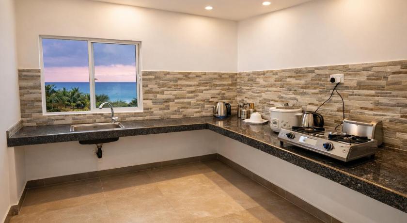 Blue Diamond Resort - image 9