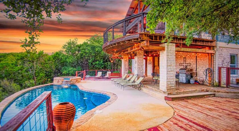 オースティン Hill Country Retreat Hot Tub, Weddings, Sleeps 14 4つ星 宿泊施設 客室
