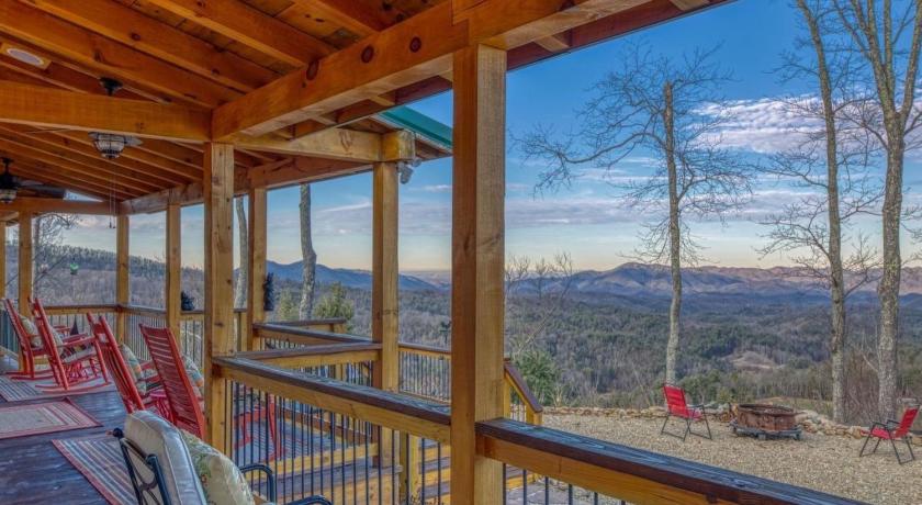 핫 스프링스 (NC) Holiday Home Bull Mountain Aerie by Interhome 2성급 숙소 레스토랑