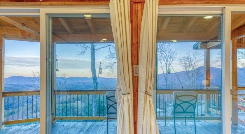 핫 스프링스 (NC) Holiday Home Bull Mountain Aerie by Interhome 2성급 숙소 외관