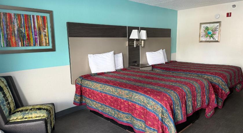 Tybee Island (GA) Sky Suites 2-Star Accommodation room