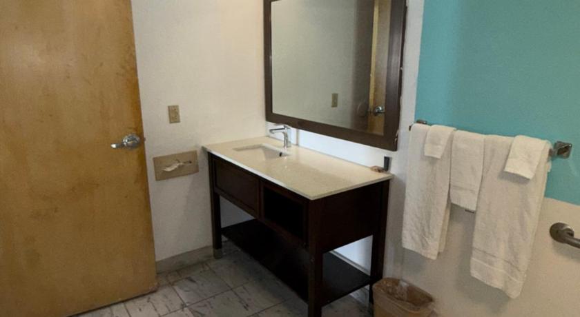 Tybee Island (GA) Sky Suites 2-Star Accommodation exterior