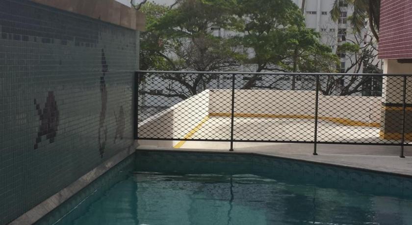 Flat com part hotel 100m praia B Viagem — Hotel in Recife