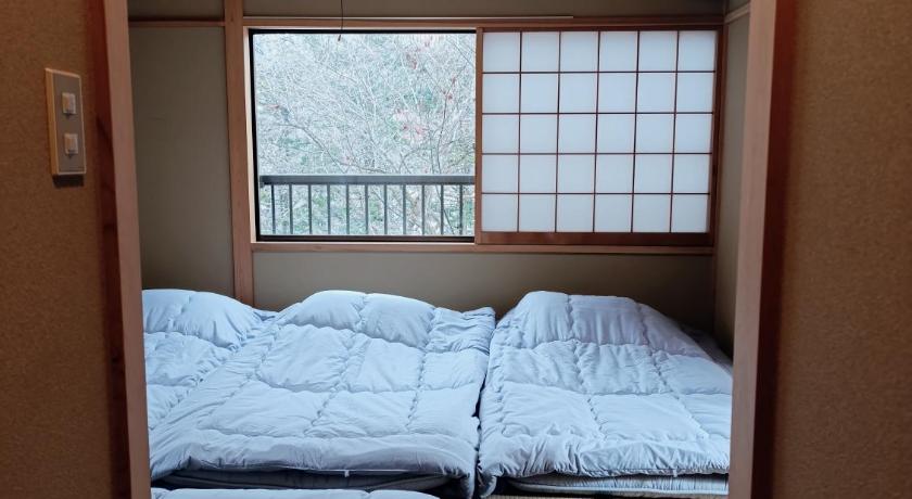 쓰마고이 / 츠마고이 Rock Villa Karuizawa - Mountain View Forest Retreat Built on Rock 3성급 숙소 수영장