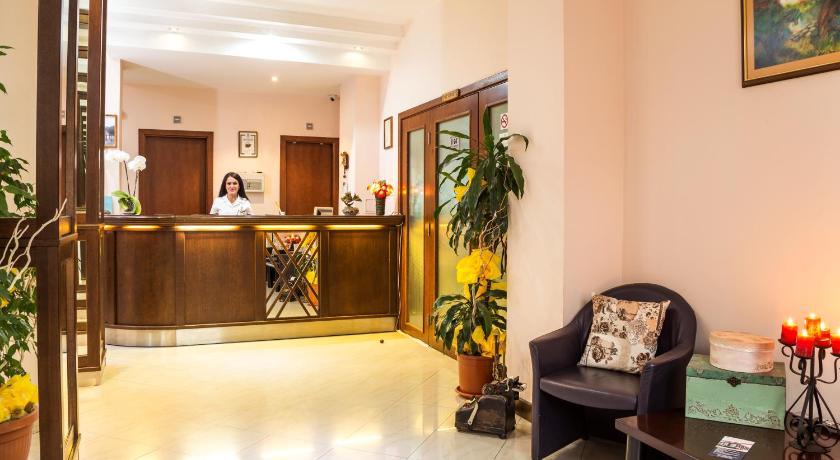 Family Hotel Teteven photo
