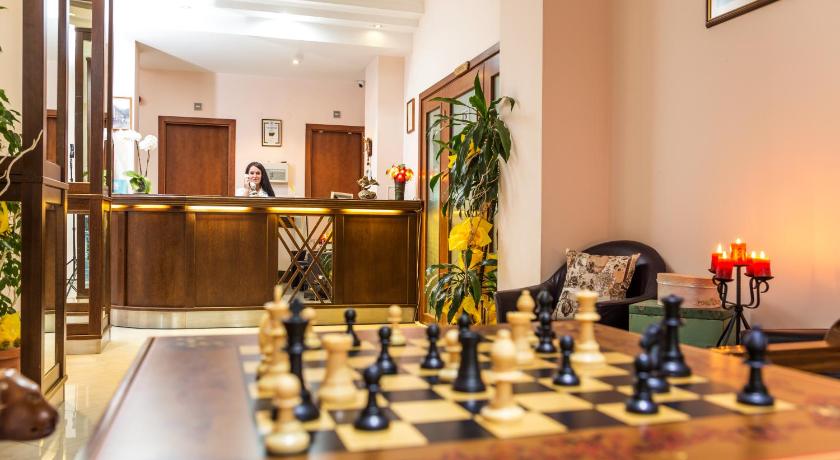 Family Hotel Teteven photo