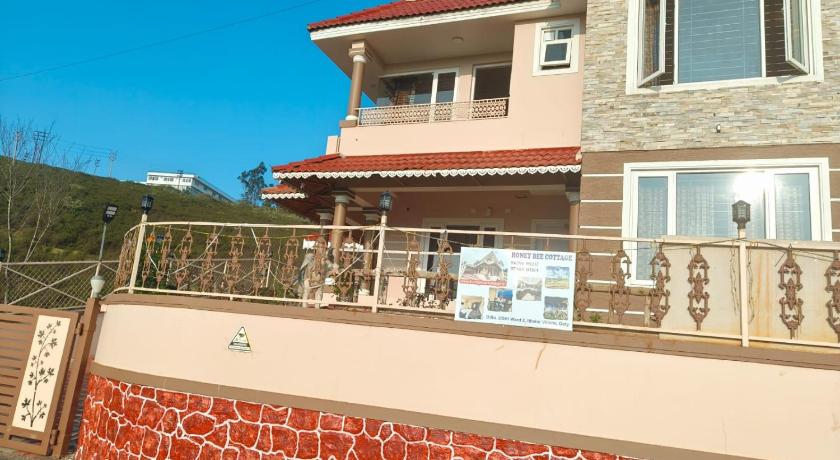 Honey bee cottages - image 8