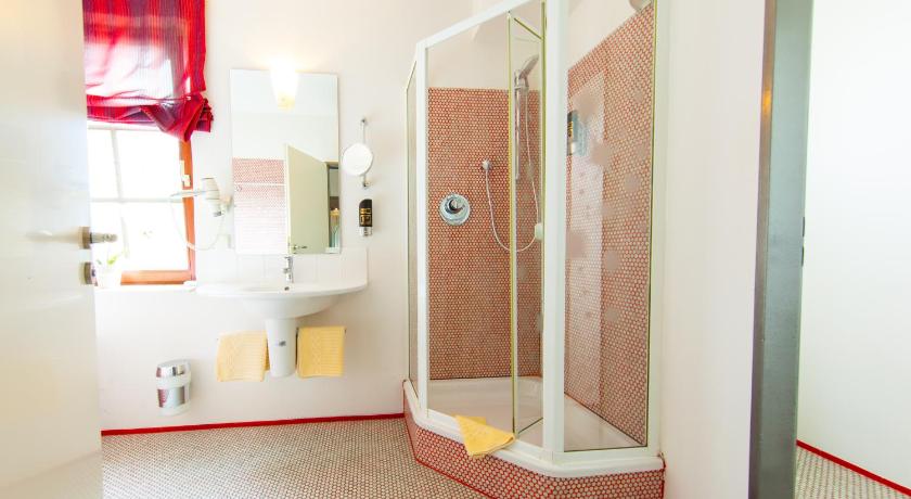 Image of Apartment 6