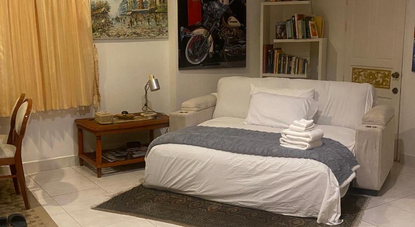 Image of Deluxe Suite with Sea View 13