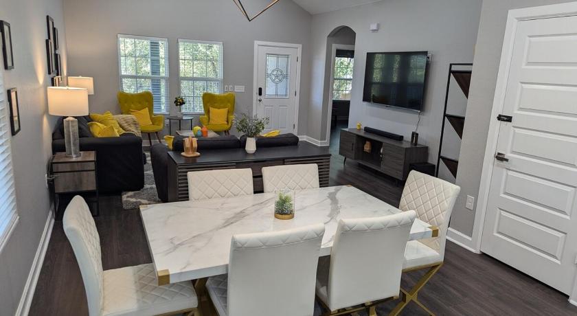 Canyon Lake (TX) Cheerful 3BR 2BA House Minutes from Canyon Lake 4-Star Accommodation lobby
