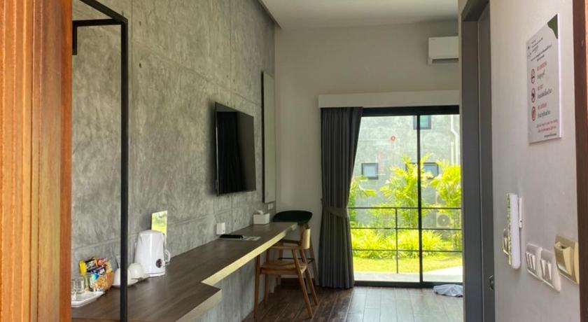 スリン Destino Hotel Surin 3つ星 ホテル レストラン