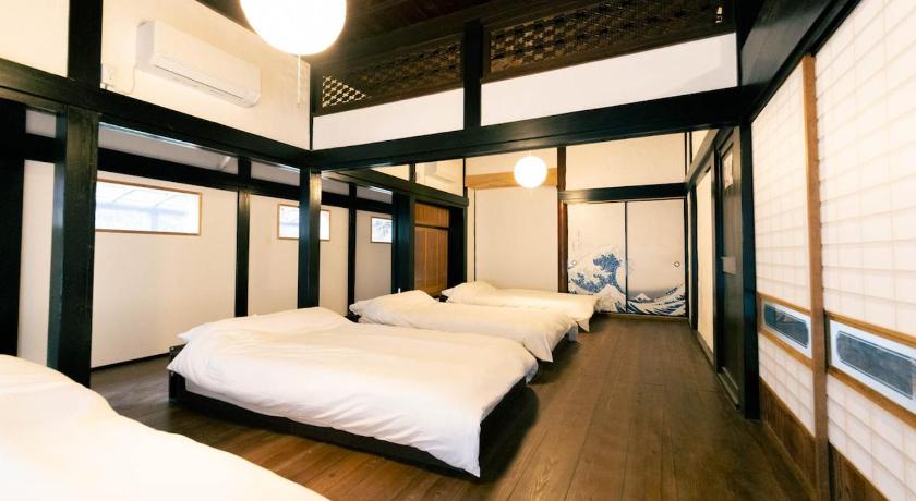 Authentic 100 Year Old Kominka with Goats 3LDK 192sqm Sleeps 8 Pet Friendly