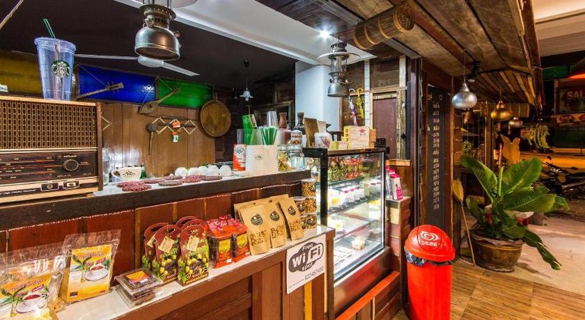 Na Noi Huen Fai Mae-Jampee 2-Star Hotel suite