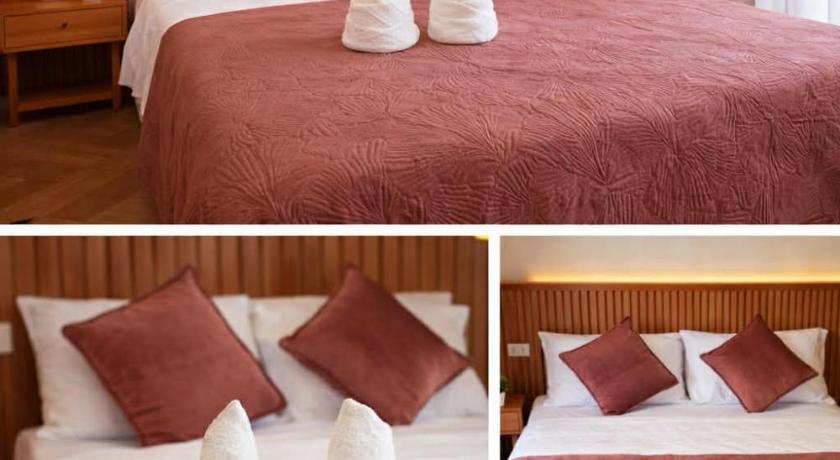 Image of Deluxe Suite 3