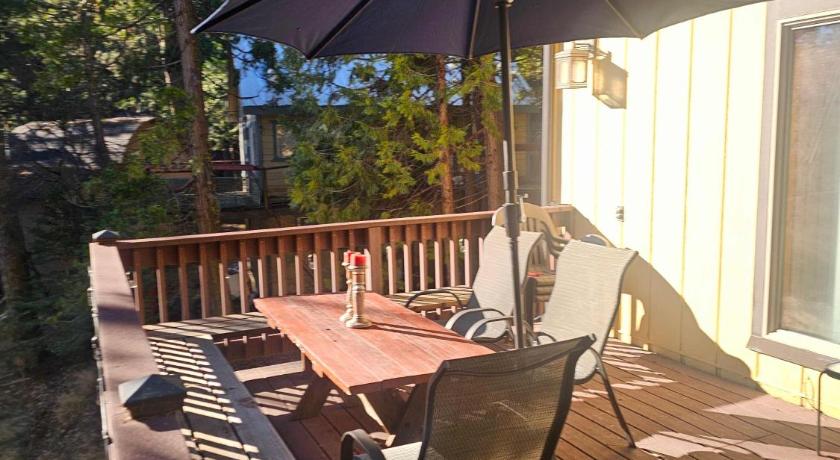 롱반 The Cozy Knotty Pine Enchantment Retreat 4성급 숙소 전망