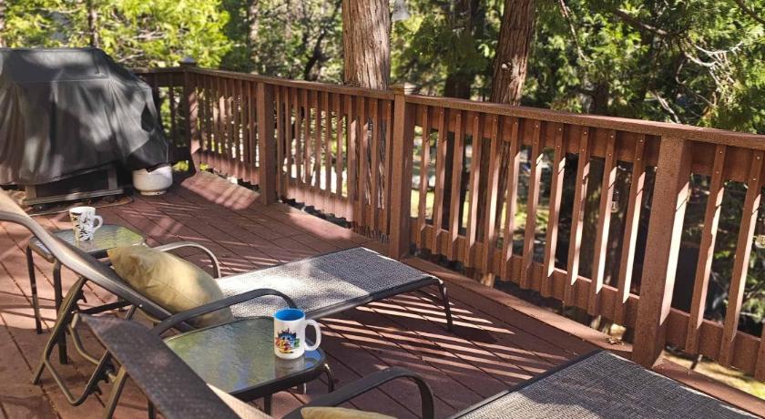 롱반 The Cozy Knotty Pine Enchantment Retreat 4성급 숙소 부대시설