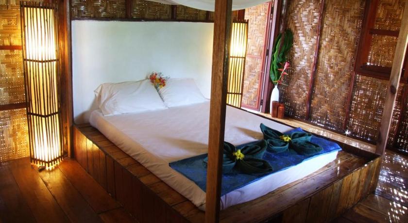 Image of Standard Bungalow with Warm Water 0