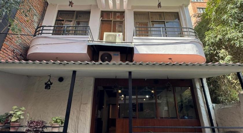 Evara Hotel And Apartment — Kathmandu (3)