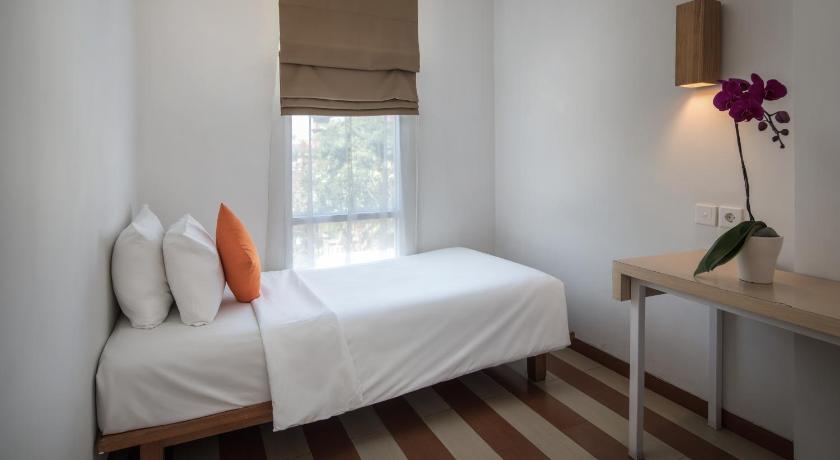 Image of Deluxe Family Room 9