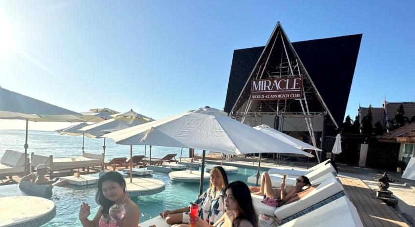 コチャン Exclusive Bungalow Near Swiming Pool At Kohchang Resort 2つ星 シングルルーム レストラン