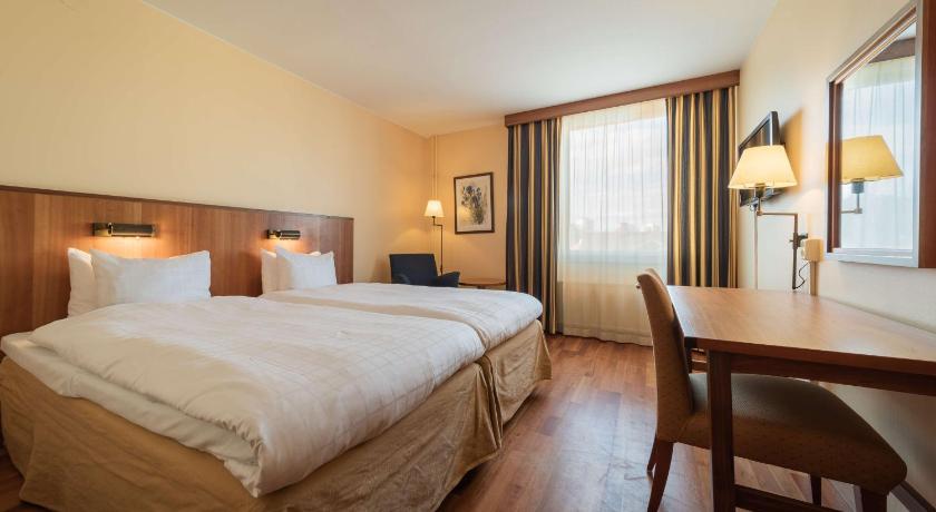 Standarta&nbsp;divvietīgs numurs (2 gultas) (Standard Twin Room) attēls 4