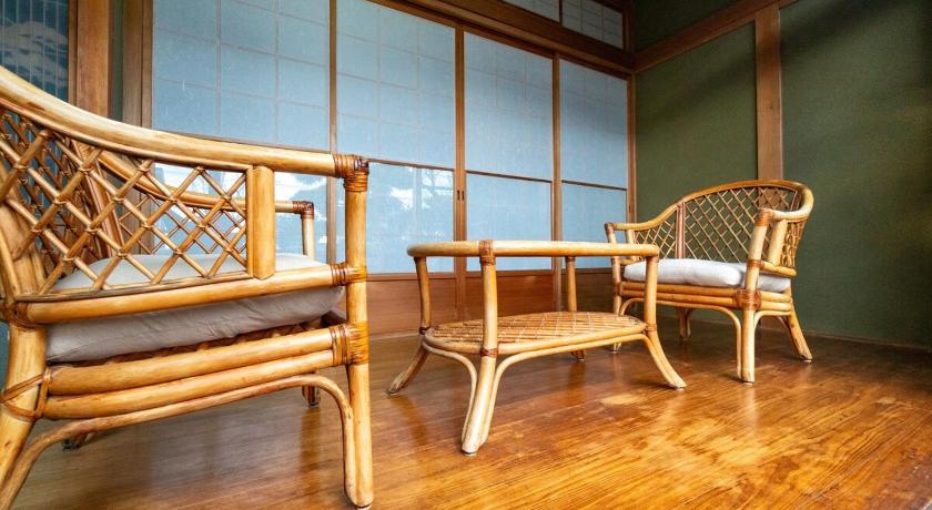 福岡 Dazai-fu Japanese-style residence Spacious 5LDK for up to 16 people Enjoy a comfortable stay with 2 宿泊施設 施設