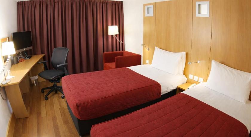 Image of Twin Room 1