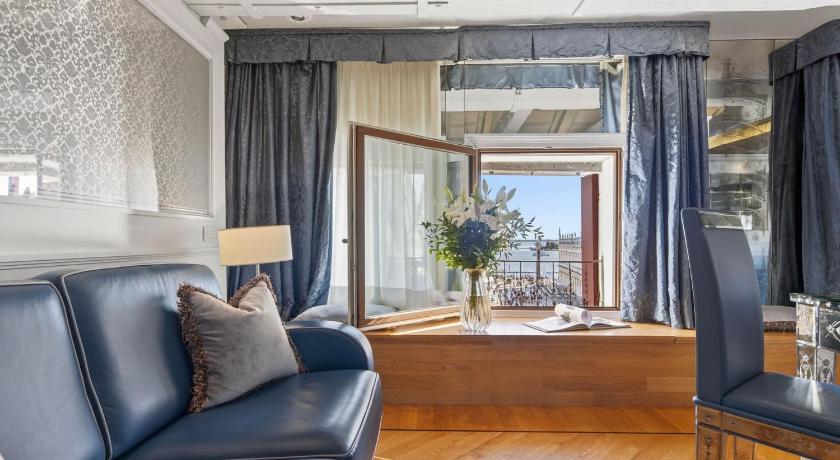 Image of Deluxe San Marco Square View Suite 3