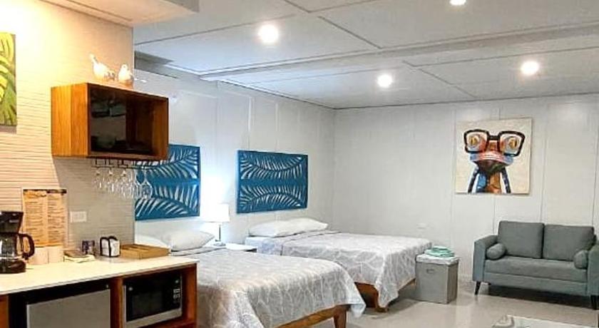Image of Standard Queen Room 6