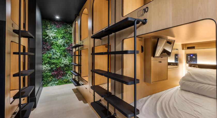 Capsule Residence in Montreal (QC) Capsule Residence