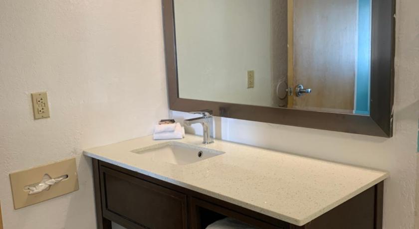 Tybee Island (GA) Sky Suites 2-Star Accommodation view