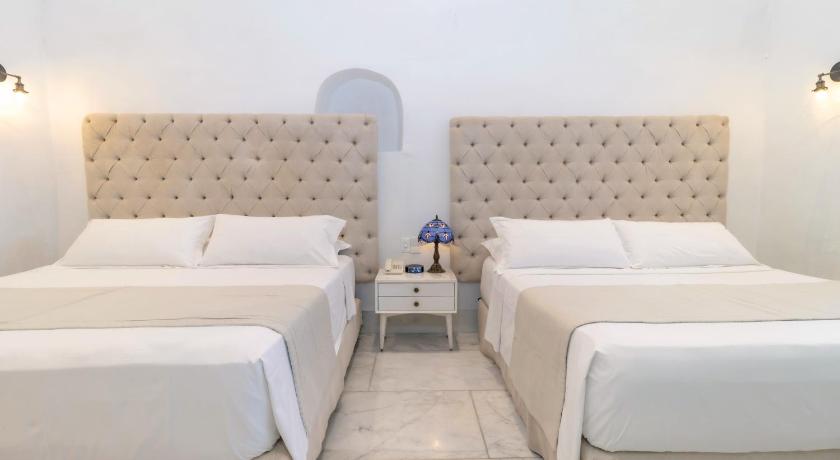 Image of Standard Family Room 9