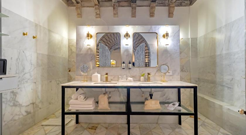Image of Junior Suite 2