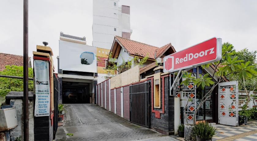 RedDoorz @ Hotel Artama Pandanaran Semarang – Semarang, ID