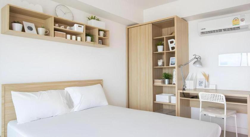 촌부리 Seabreeze Bangsaen 2つ星 ホテル プール