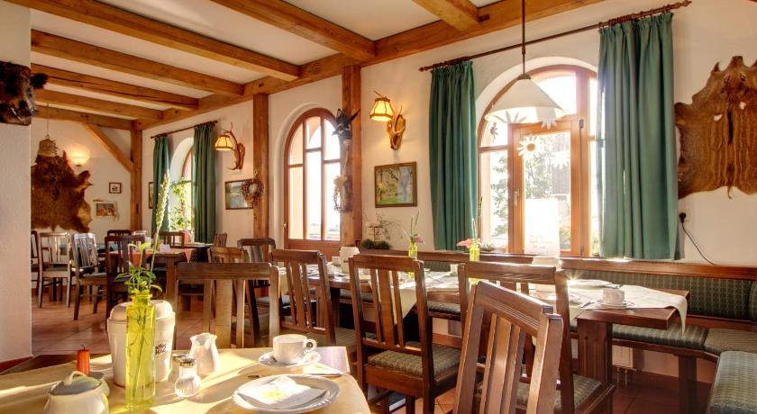 克林根堡 Hotel Neue Hohe 4星级 酒店 设施