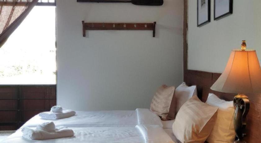 우타이타니 우타이 헤리티지 호텔 (Uthai Heritage Hotel) 4성급 호텔 수영장